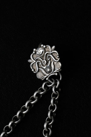 Chinese Perfume Pendant - Du & Berry