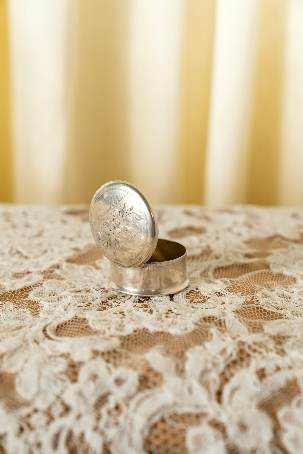 Vintage Wells Sterling Hinged Floral Box